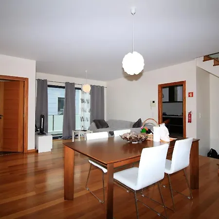 Ferienhaus Fuer 9 Personen Ca 120 Qm In Machico, Madeira Ostkueste Von Madeira