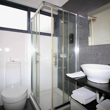 Ferienhaus Fuer 9 Personen Ca 120 Qm In Machico, Madeira Ostkueste Von Madeira * Machico (Madeira)