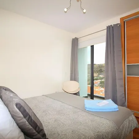 Ferienhaus Fuer 9 Personen Ca 120 Qm In Machico, Madeira Ostkueste Von Madeira
